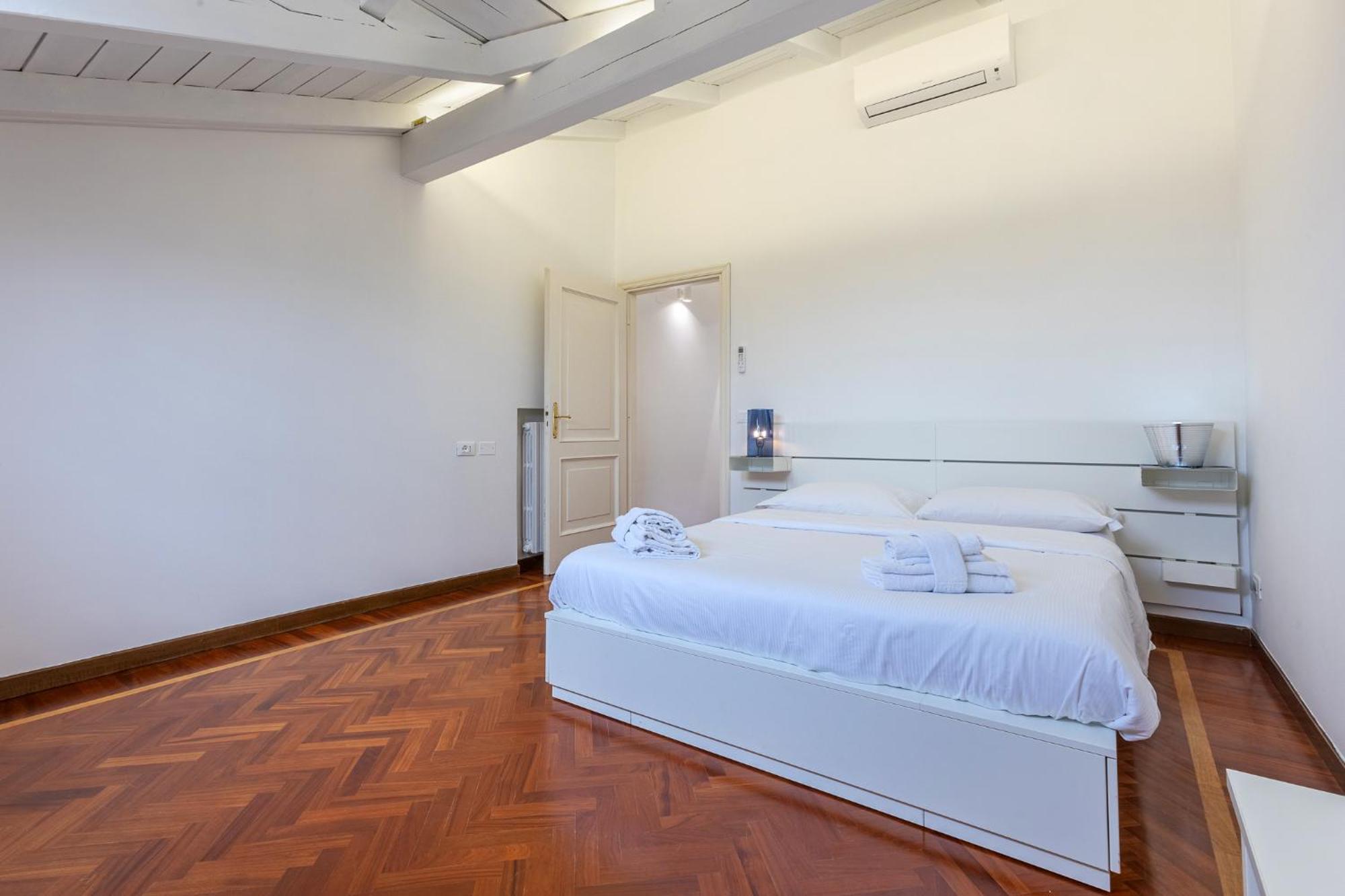 Pratello Elegante E Raffinata Mansarda Apartman Bologna Kültér fotó